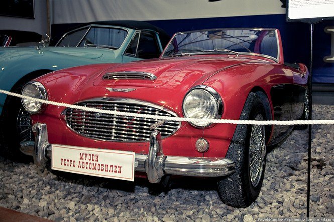 Oldtimer autók - Autó & Motor -  - Alfa Romeo, Bentley, Dodge, Fiat, Jaguar, Mercedes, Moszkva, Porsche, Rogozhka Múzeum, 