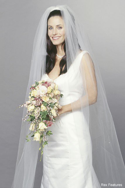 10+1 felejthetetlen menyasszonyi ruha a filmvászonról -  -  - bazi nagy görög lagzi, carrie bradshaw, csajok háborúja, esküvő, esküvői ruha, gossip girl, kate hudson, nia valdaros, sarah jessica parker, sex és new york, 