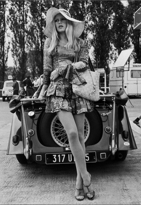 Legendás címlaplányok - ÉLETÉRZÉS -  - ++Brigitte+Bardot, ++c%C3%ADmlapl%C3%A1ny, ++Dorothy+Lamour, ++Gina+Lollobrigida, ++Jacqueline+Bisset, ++Marilyn+Monroe, ++pin-up+girl, ++Rita+Hayworth, +Anita+Ekberg, Betty+Grable, 