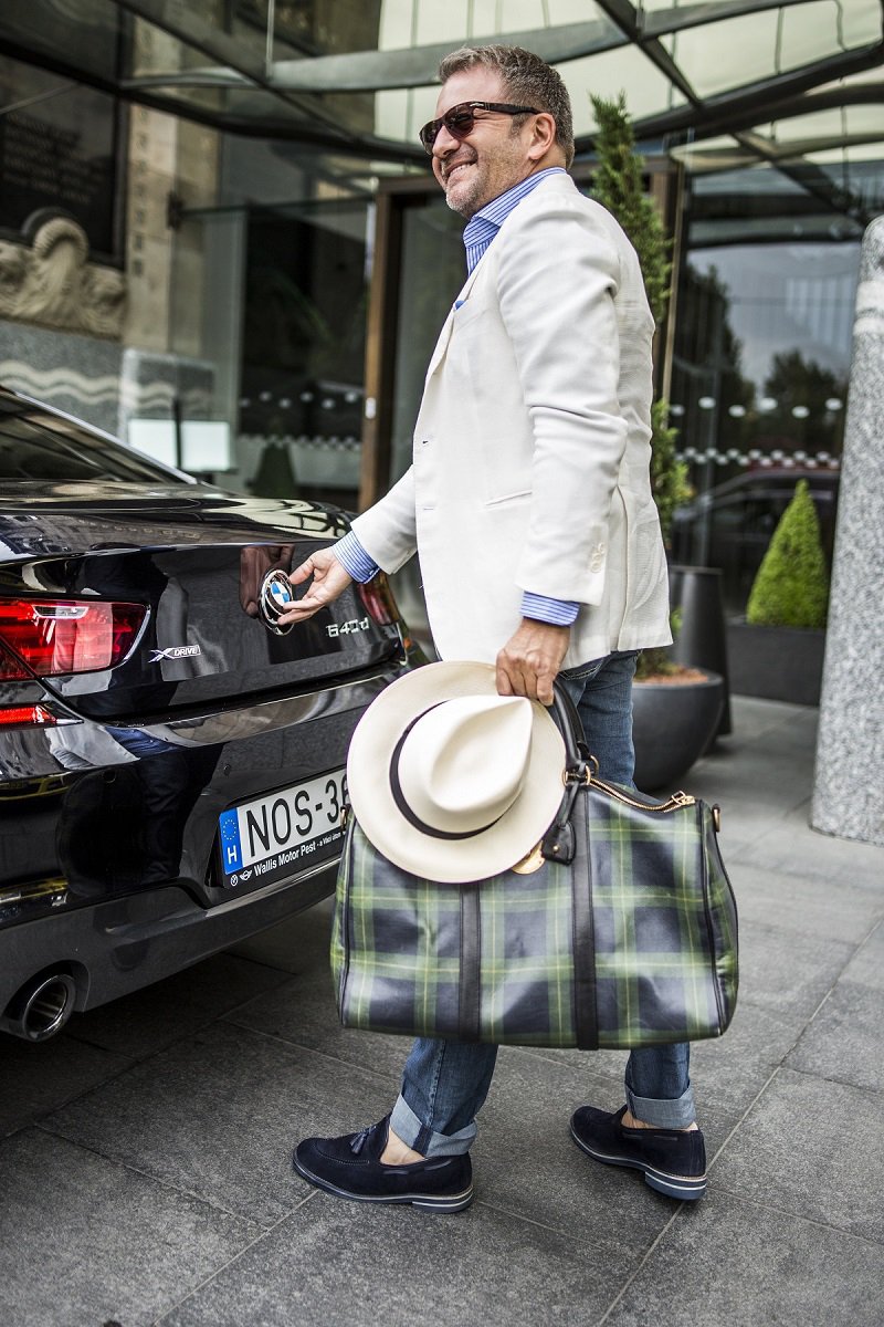 Így öltözik a férfi, ha hibátlanul akar kinézni - Nyári stílustippek Schiffer Miklóstól - ÉN - Divathírek - schiffer miklós, stílus, wallis, 