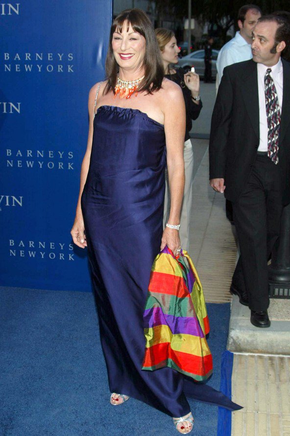 Az Addams Family Morticiája - Anjelica Houston 65 éves -  -  - addams family, anjelica huston, jack nicholson, morticia addams, 