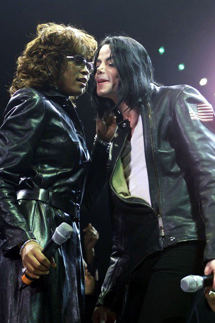 53 éves lenne Whitney Houston -  -  - bobbi brown, bobbi kristina, grammy díj, in memoriam, whitney houston, 