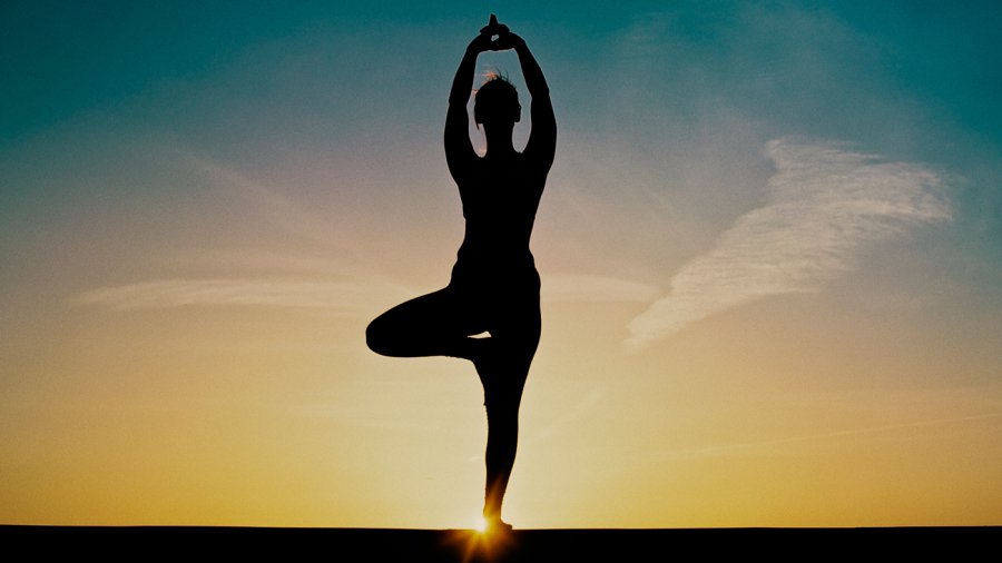 Beszélgetés Magyarország egyik legelismertebb jógaoktatójával -  -  - interjú, IWI, jóga, sárig hajnalka, 