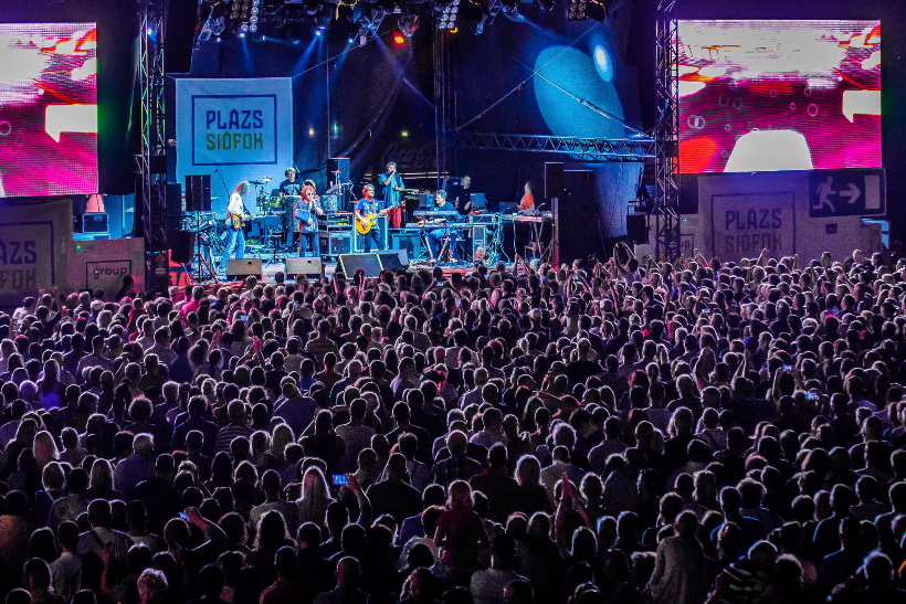 Hihetetlen: több mint 3 millió forintot gyűjtött a PLÁZS a beteg gyerekeknek - Kikapcsoló - STYLENEWS - jótékonyság, plázs siófok,