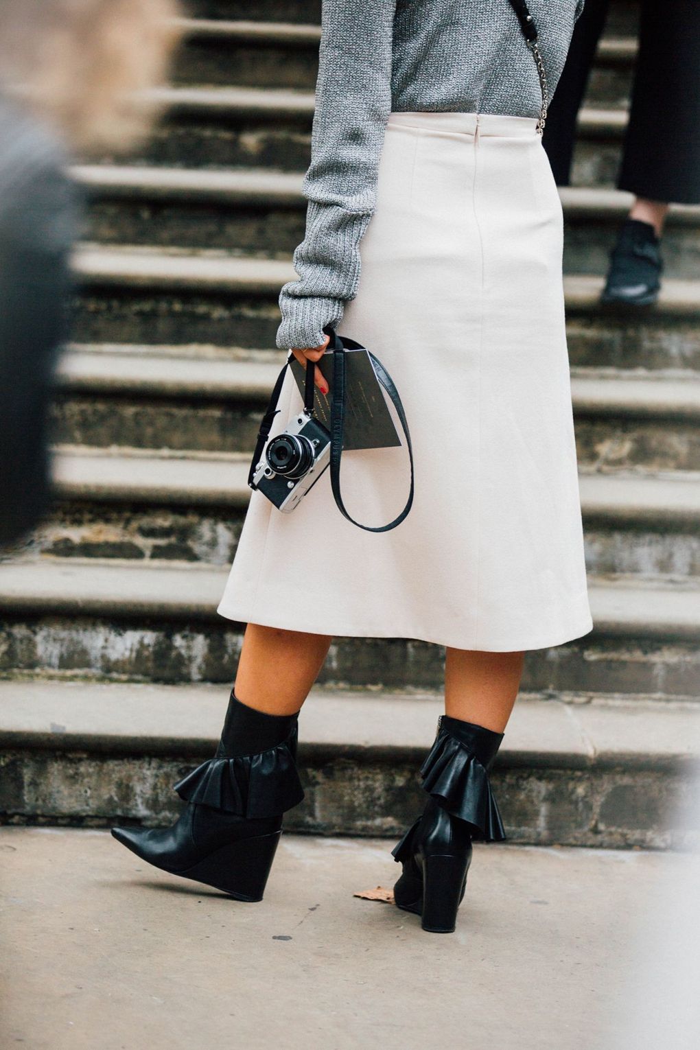 Az ultrasikkes londoniak - London Fashion Week utcai stíluskörkép -  -  - london, londoni divathét, streetstyle at.com, 