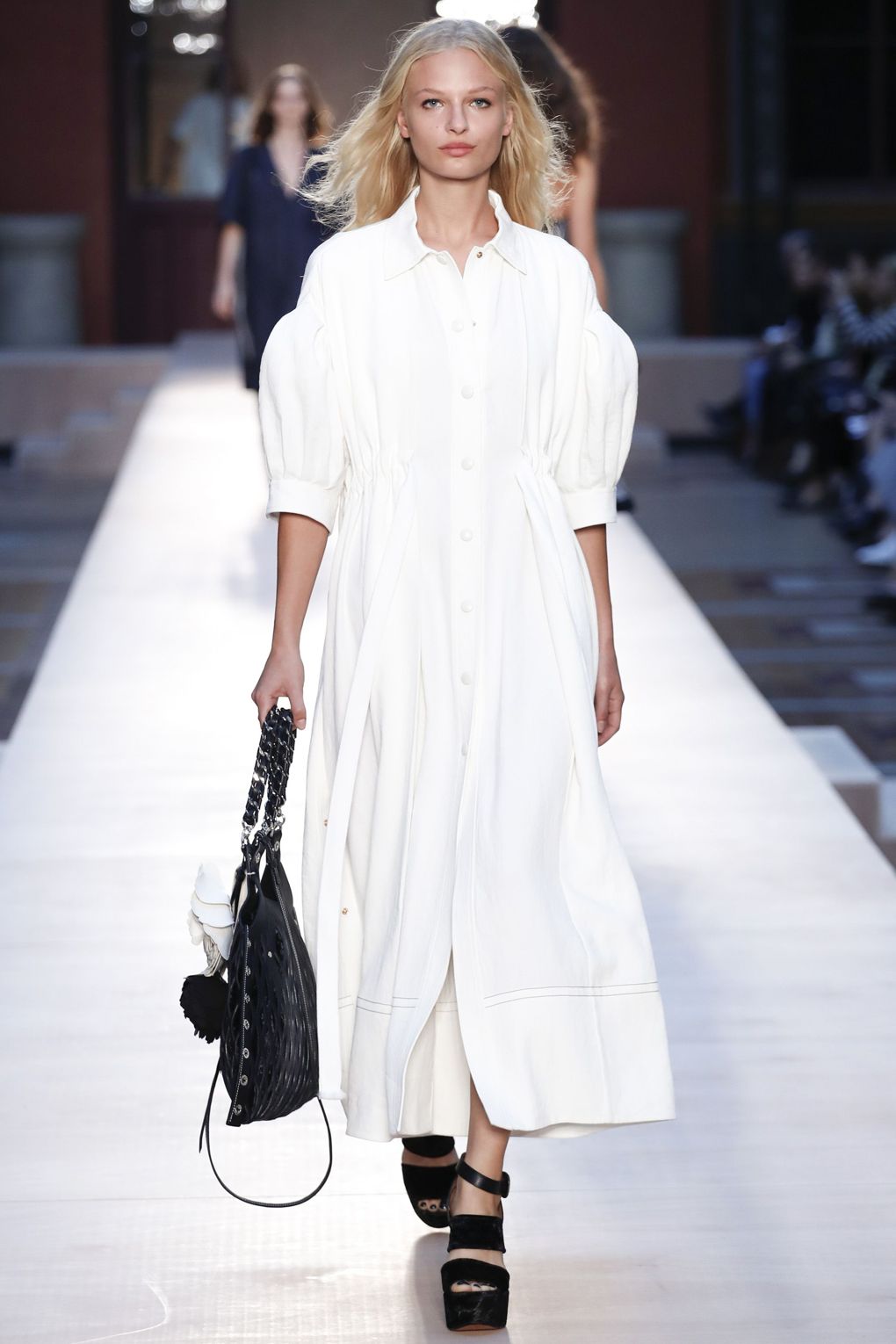 Párizsban járt a nyár -  -  - balenciaga, chanel, fashion week, párizs, tavasz/nyár2017, 