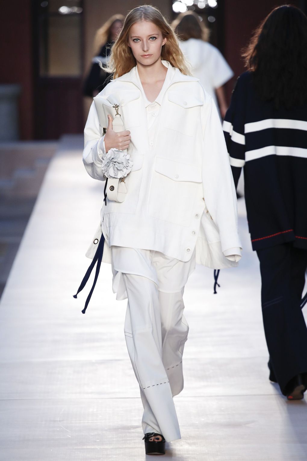 Párizsban járt a nyár -  -  - balenciaga, chanel, fashion week, párizs, tavasz/nyár2017, 