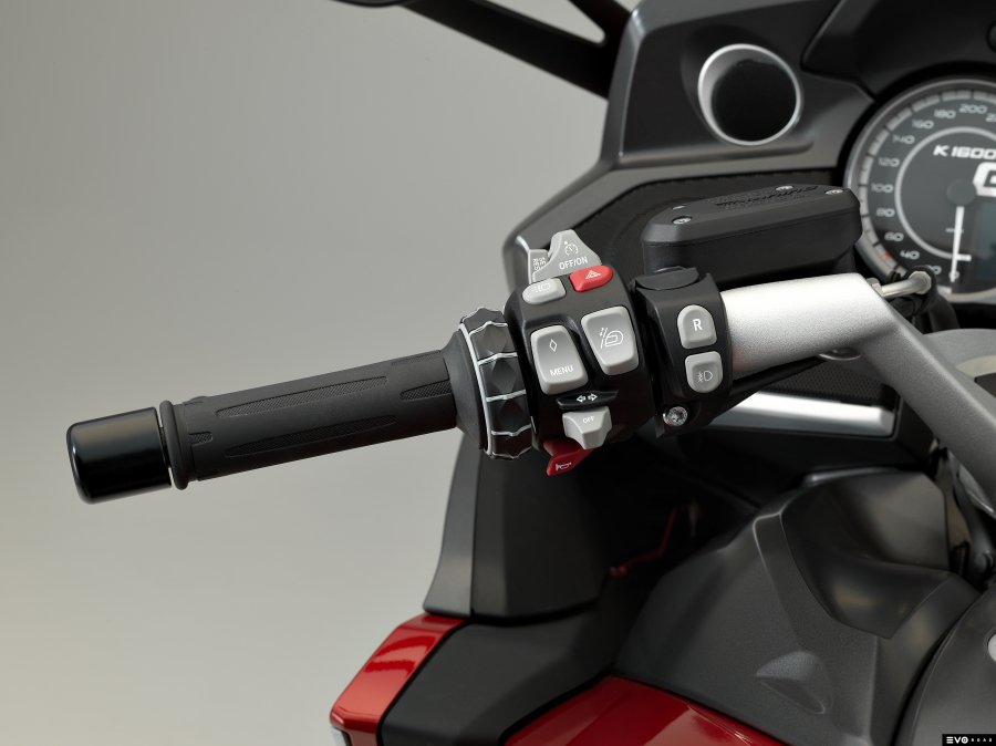 Újra szól a hat lövetű: BMW K1600GT - Autó & Motor - MOBILITY - BMW k1600gt, BMW motor, GT, soros hat hengeres, 